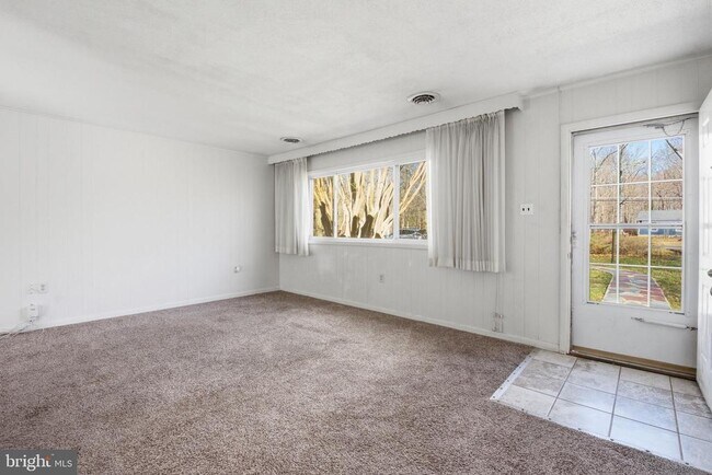 Foto del edificio - 1469 Cedarhurst Rd