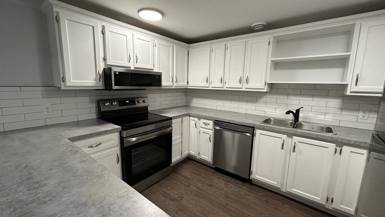 Photo principale - 4121-4145 45 Ave
