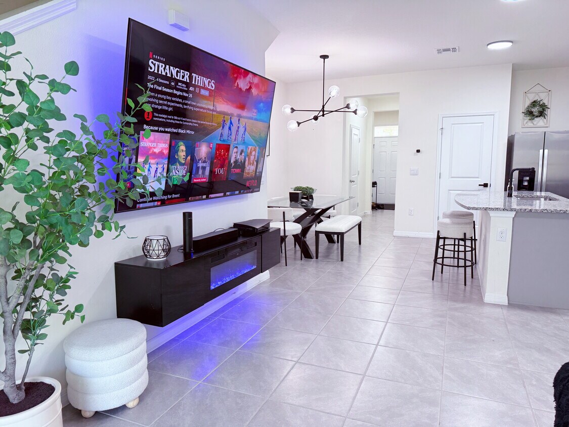 Habitación familiar amueblada - 17206 Amber Aspen Way