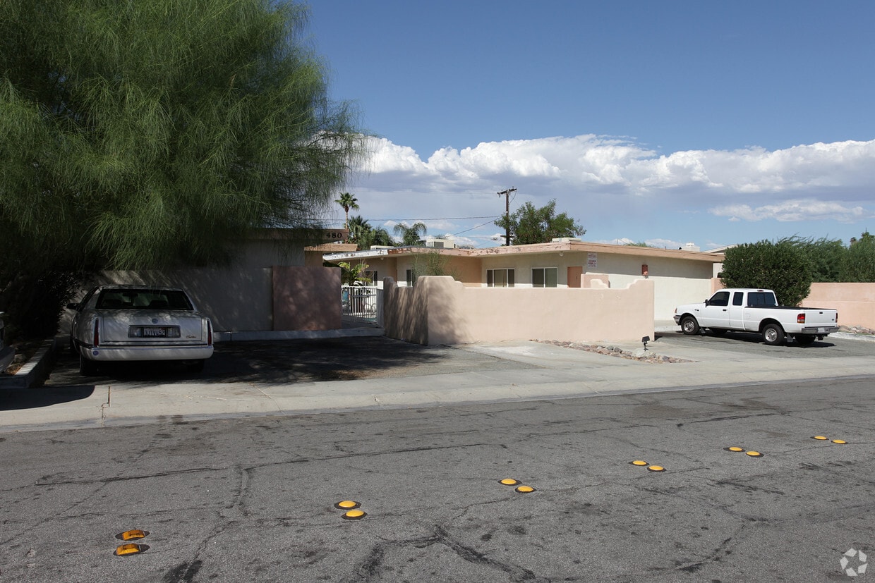 Building Photo - Yorba Apartments