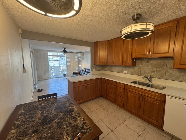 Photo - 1655 Kanunu St Townhome