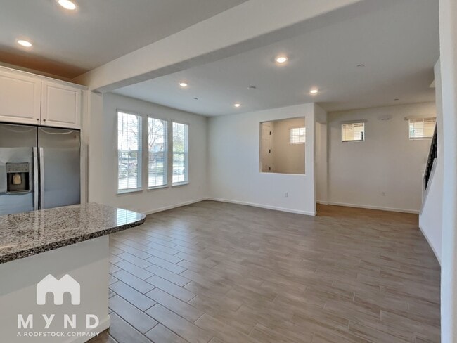 Building Photo - 1680 Matmor Rd