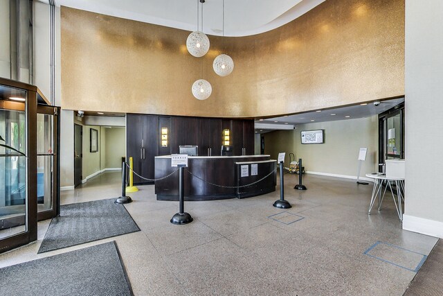 Foto del edificio - 3930 N Pine Grove Ave