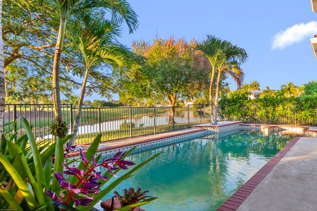 Foto del edificio - 15611 Milan Ct