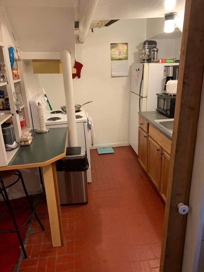 Cocina - 715 Lawrence St