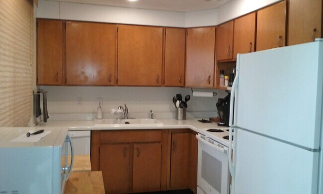 Foto del edificio - 652 154th Ave SE