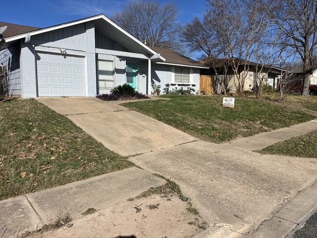 Foto del edificio - 8408 Maine Dr