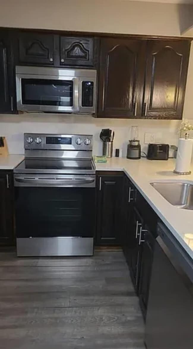 Foto del edificio - 3803 43rd Ave N