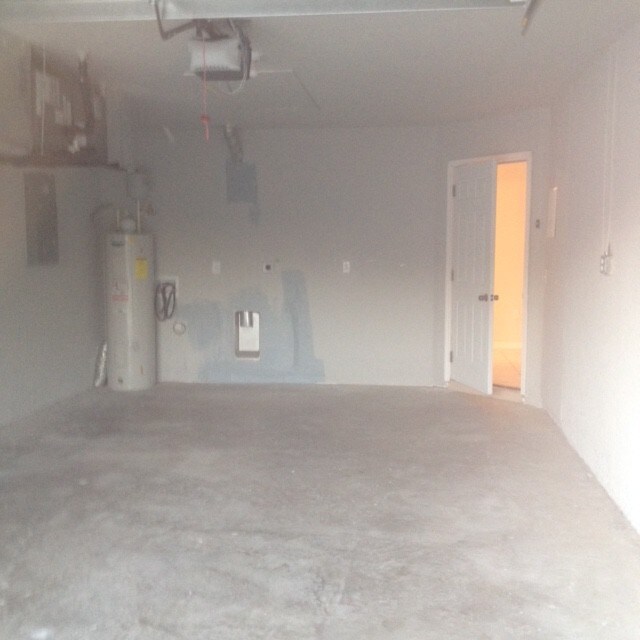 Building Photo - 320 SW 47th Terrace