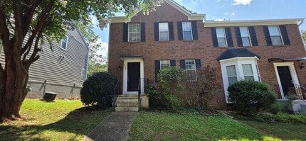 Building Photo - 1036 Plantation Way