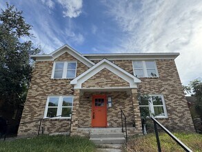 Building Photo - 1235 W Gray St