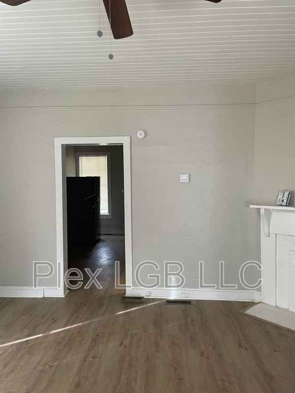 Building Photo - 1206 Troup St
