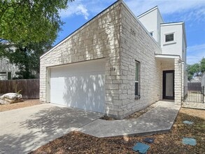 Building Photo - 8518 Fathom Cir