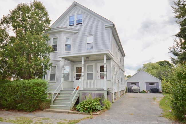 Building Photo - 43 Woodlawn St