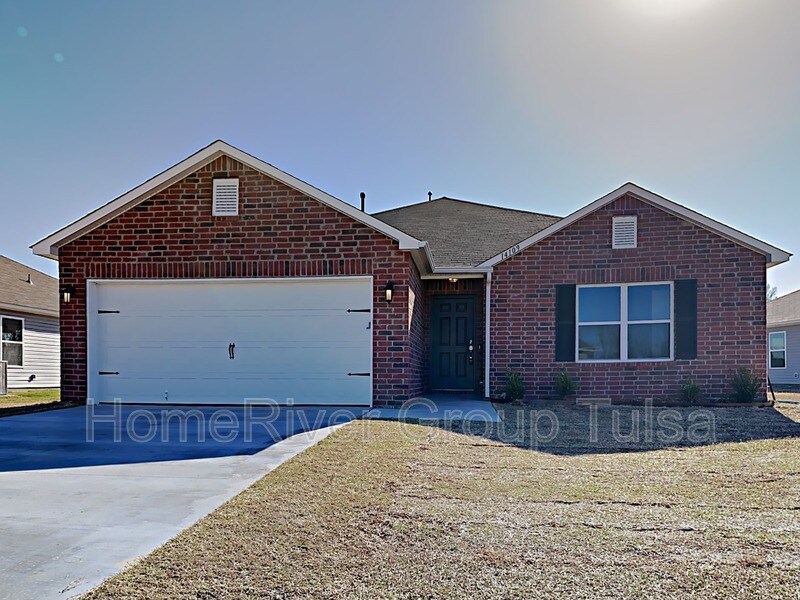 Primary Photo - 14109 N 74th E Ave