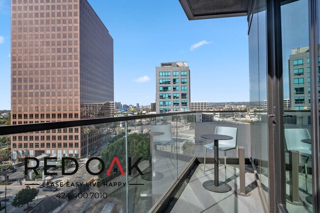 Building Photo - ~8 Weeks FREE~ Fully Furnished, Luxury Pri...