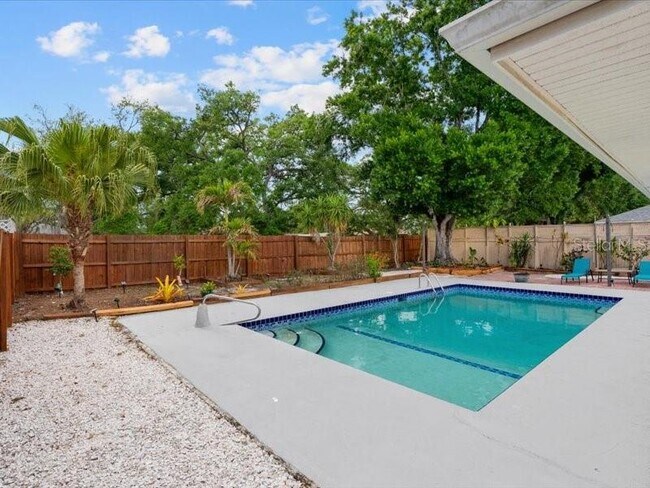 Foto del edificio - 2226 Fairfield Ave