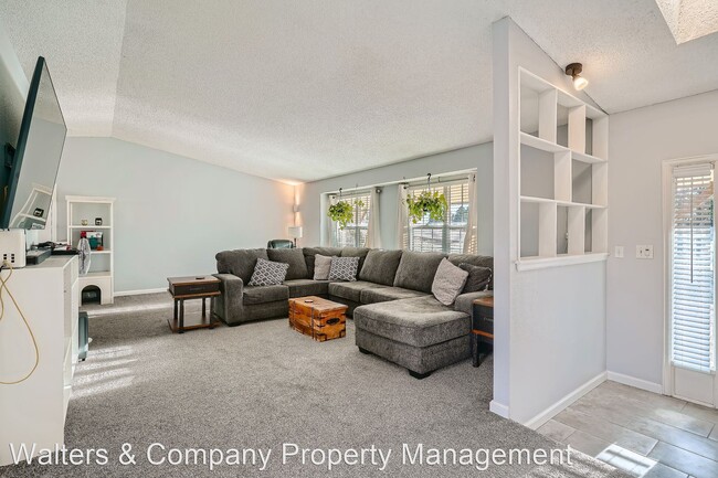 Building Photo - 4 br, 2 bath House - 8669 N Pinery Parkway