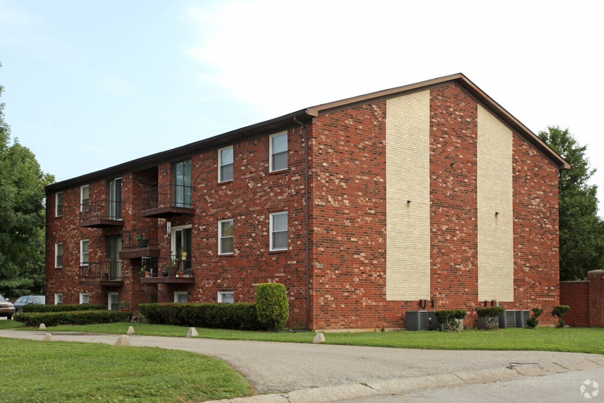 Primary Photo - 5500-5502 Delmaria Way
