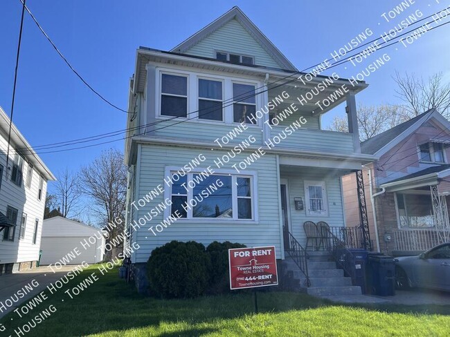 Building Photo - 15 Beatrice Ave
