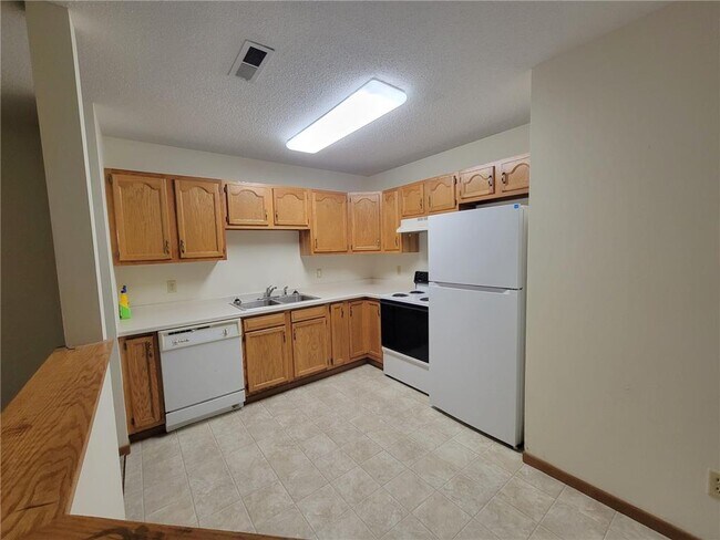 Foto del edificio - 855 Highview Dr
