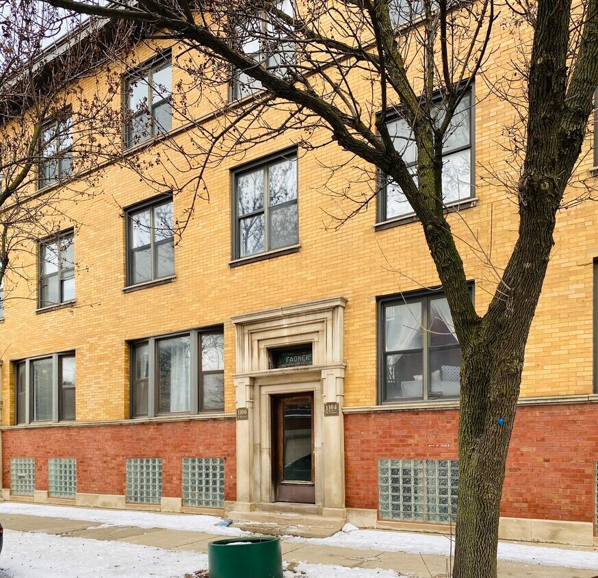 1106 W Dickens Ave, Chicago, IL 60614 House Rental in Chicago, IL