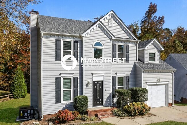 Foto del edificio - 4 Bedroom Pet-Friendly Home in GREENSBORO, NC with Main Street Renewal