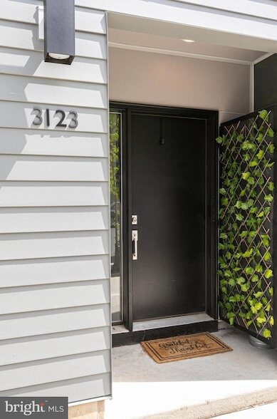 Foto del edificio - 3123 Beachview Ln