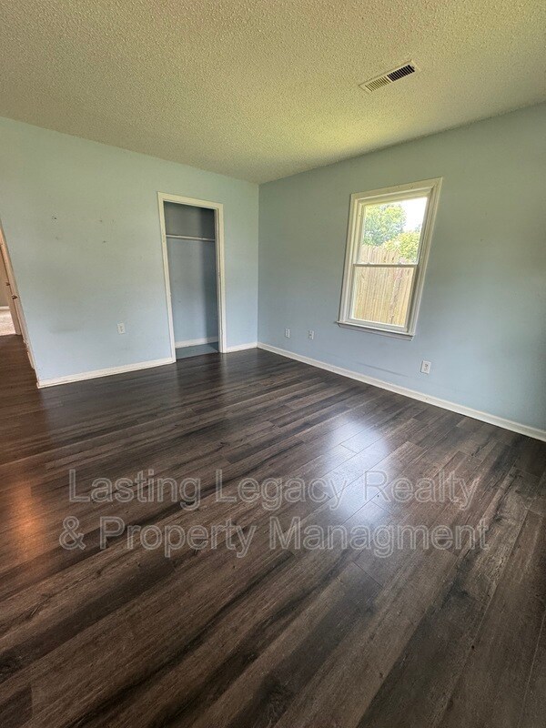 Foto del edificio - 708 W Devonshire St