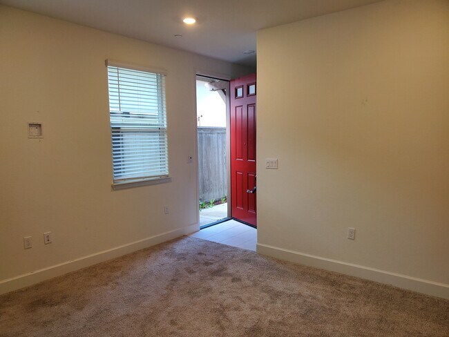 Building Photo - 5632 Drifton Way