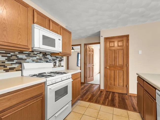 Building Photo - 10184 Metalmark Ln
