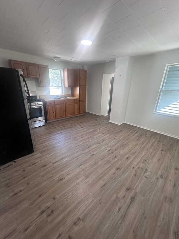 Foto del edificio - 1351 W 83rd St