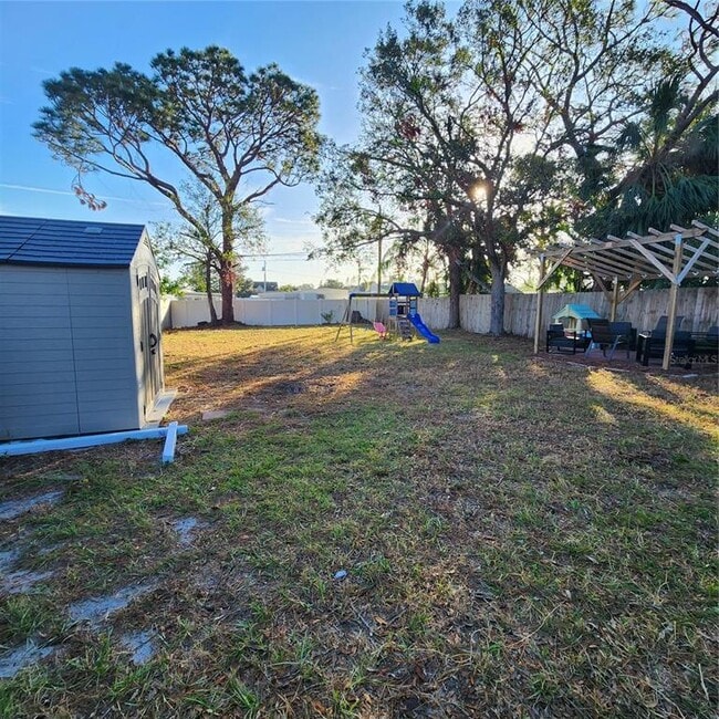 Foto del edificio - 4407 73rd St N