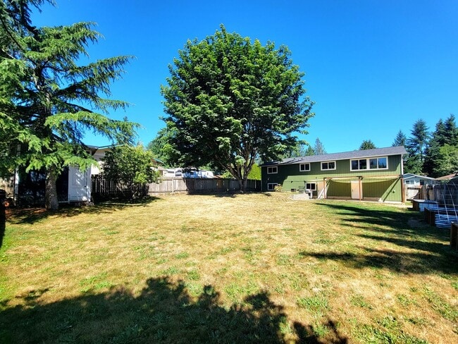 Building Photo - Bright and Spacious 4 bedroom in Port Orch...