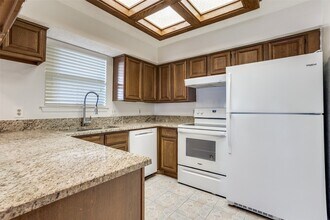 Building Photo - 3110 Devonshire Dr