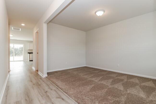 Foto del edificio - 427 Tondee Wy