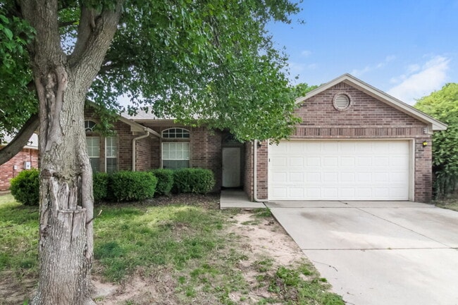 Building Photo - 1620 Briarcreek