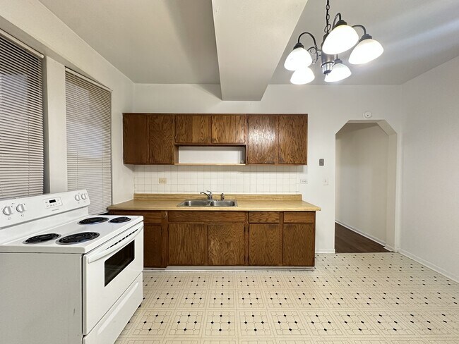 Foto del edificio - 3149 W Medill Ave