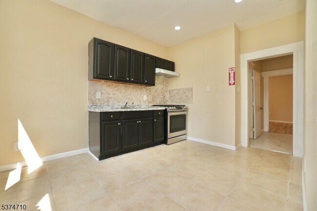 Foto del edificio - 184 N 11th St