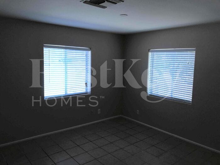 Building Photo - 11740 N 80th Dr