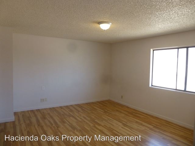 Foto del edificio - 635 E Newlove Dr