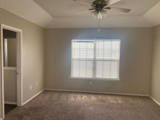 Foto del edificio - 3 Bedroom 2 Bath Home In Owasso School Dis...