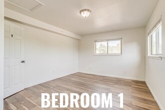 Building Photo - 9341 Hoffman Way