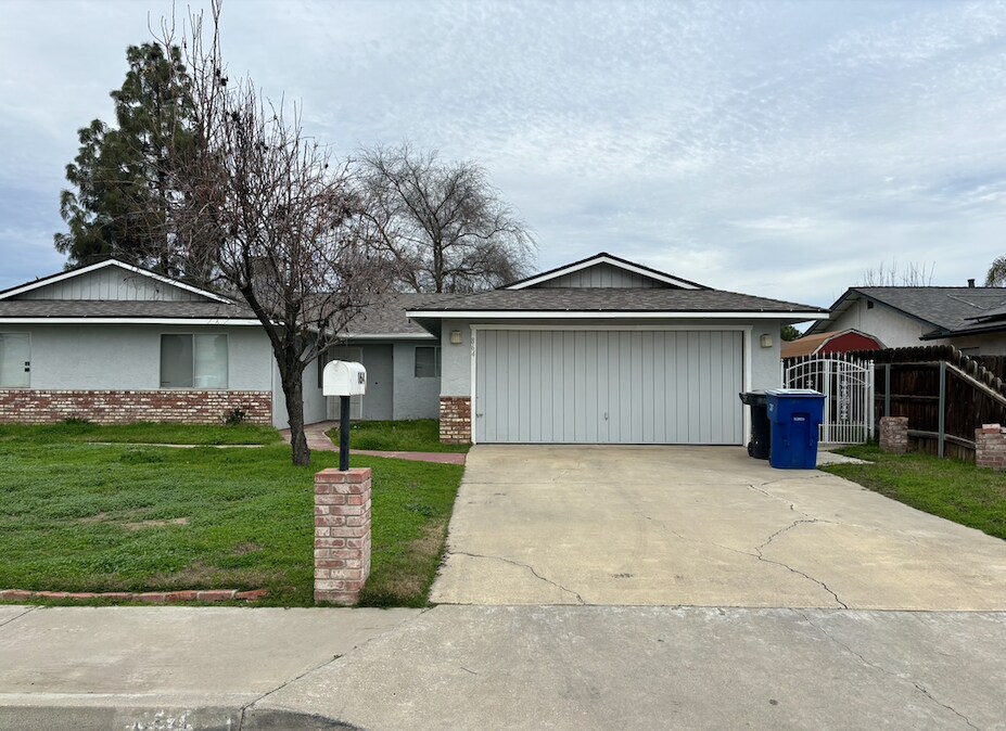 Primary Photo - 864 Linda Lee Cir