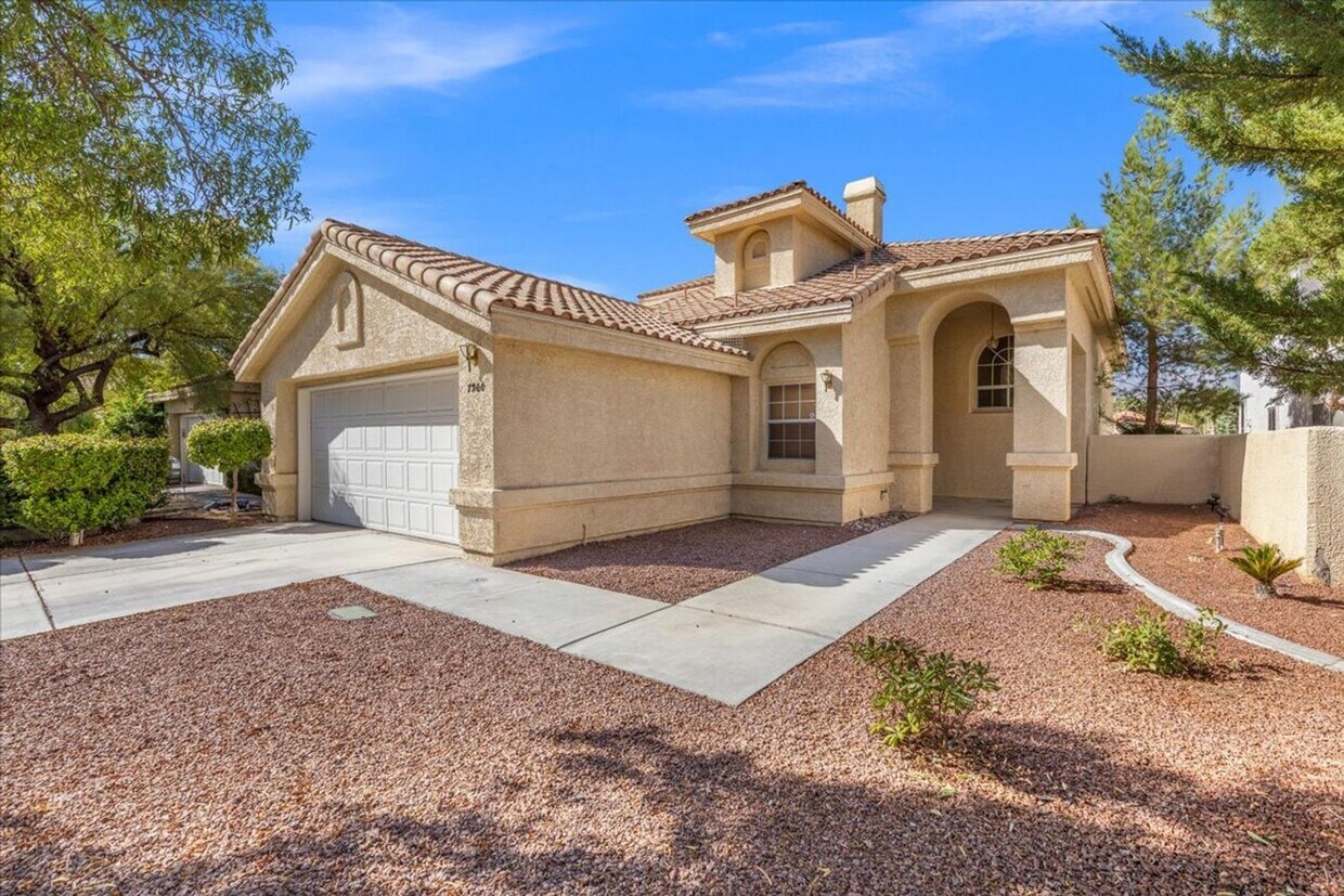 Primary Photo - Fabulous Home!