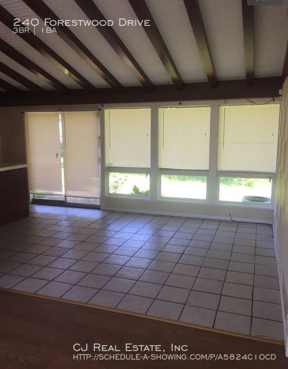 Building Photo - 240 Forestwood Dr