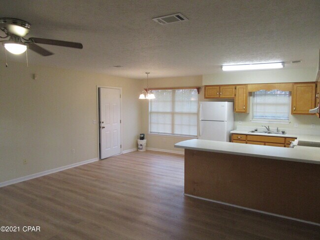 Building Photo - 14322 Bonnie Girls Way