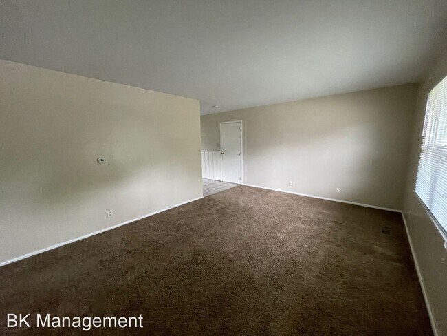 Building Photo - 3 br, 1 bath House - 2204 Beck Lane
