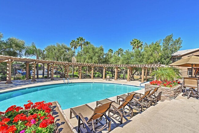 Foto del edificio - 7009 E Acoma Dr