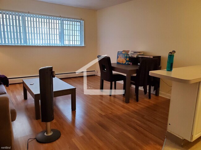 Building Photo - 1 br, 1 bath Triplex - 55 Ashford St # 101 1